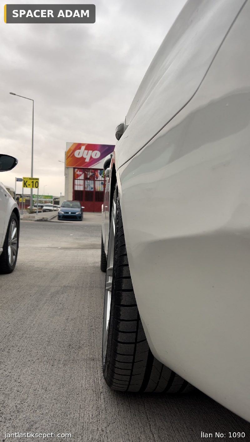 AUDİ Q3 2cm SPACER FLANŞ 