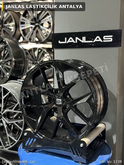 5x112 18 İNÇ SEAT LEON FR AHTAPOT BLACK SIFIR JANT MODELİ